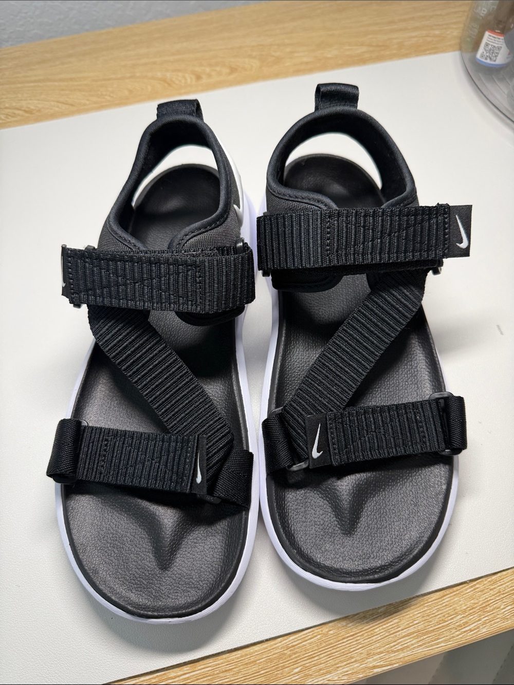 Nike Vista Black and White Adjustable Strap Sandals - Picture 3 of 6